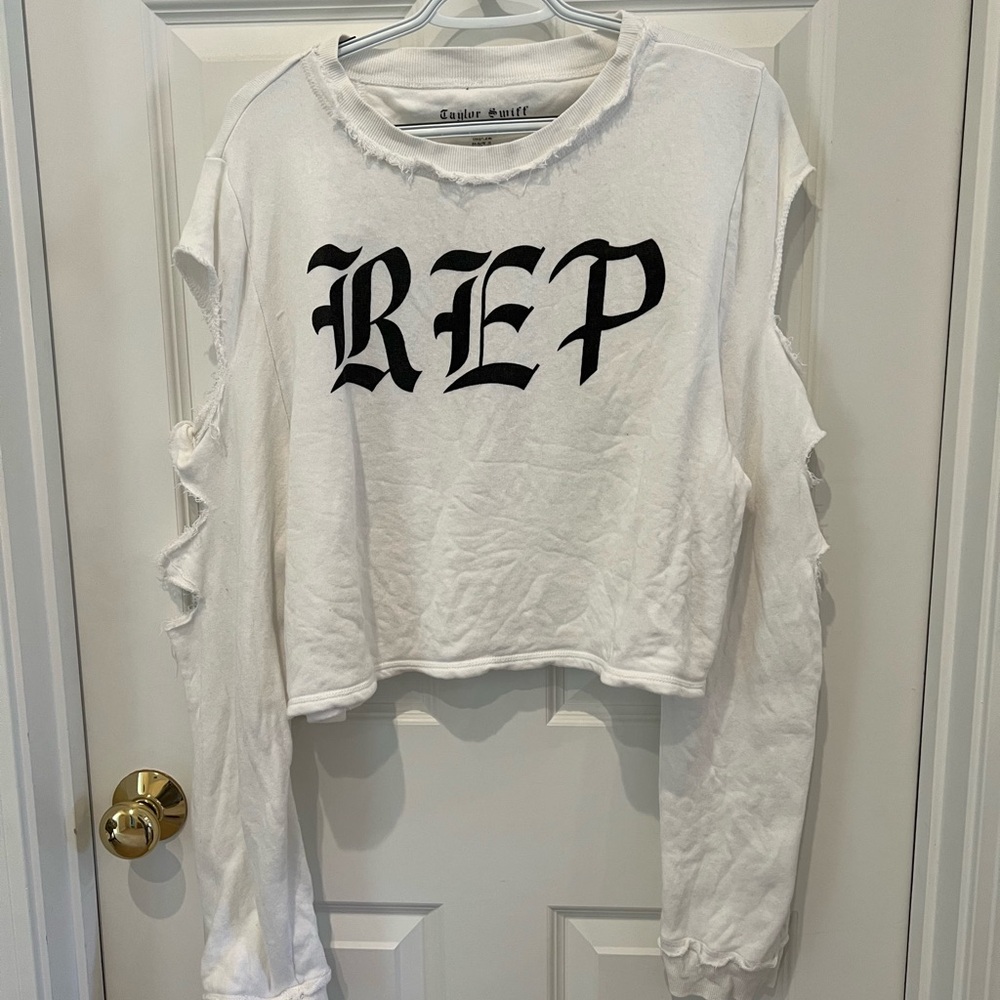 Taylor Swift White REP Distressed Pullover Sweatshirt - LG